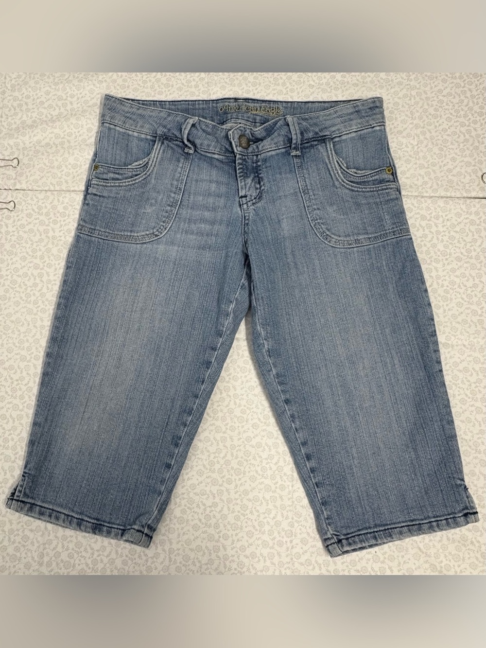 Vintage American Eagle Women Light Wash Blue Denim Capri Jeans Slim Fit Low Rise